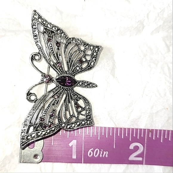 LIA BUTTERFLY BROOCH - PURPLE STONES - Picture 4 of 6